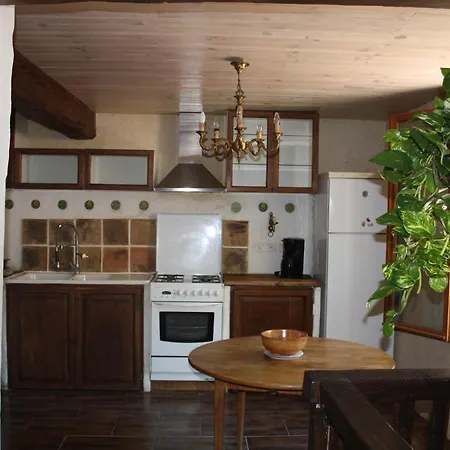 Дом отдыха Ariege Grande Maison Eco-renovee Монсегюр