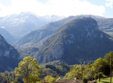 Ariege Grande Maison Eco-renovee Дом отдыха